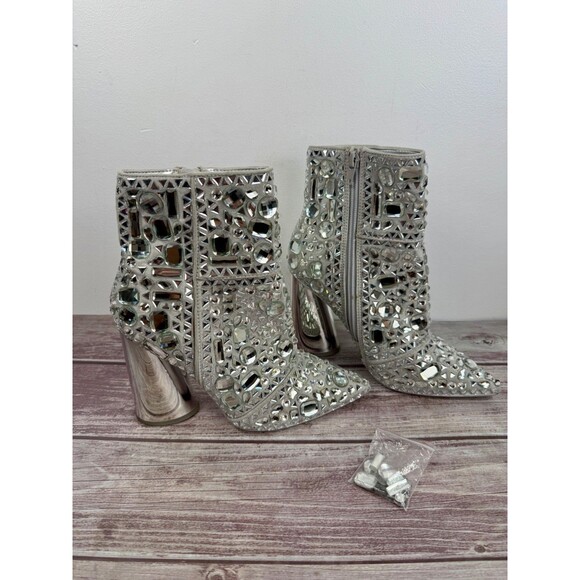 NWOT Steve Madden Vayle Boots Rhinestone Pointed Toe Zipper Closure Women Sz 7M - Picture 17 of 17